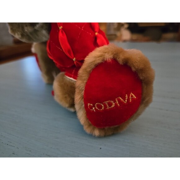 Godiva Chocolates Collectible Renaissance Bear Red Velvet Outfit, Stuffed Animal - Picture 3 of 6